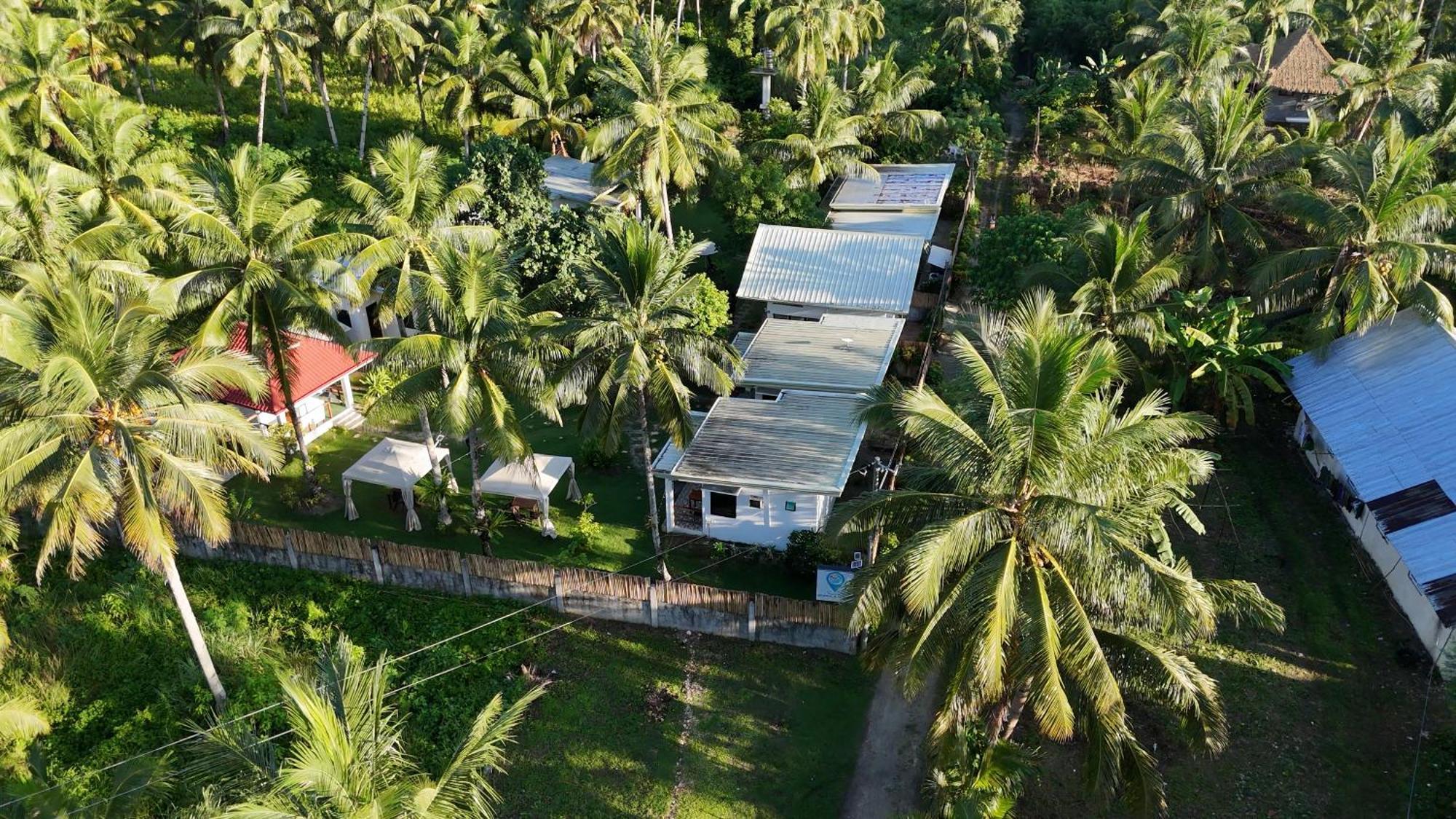 Отель General'S Hideout Siargao Генерал-Луна Экстерьер фото